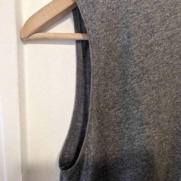 Madewell Grey Whisper Cotton V-Neck Pocket Tank - Picture 7 of 10